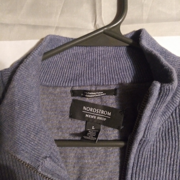 Sweater - Picture 1 of 3